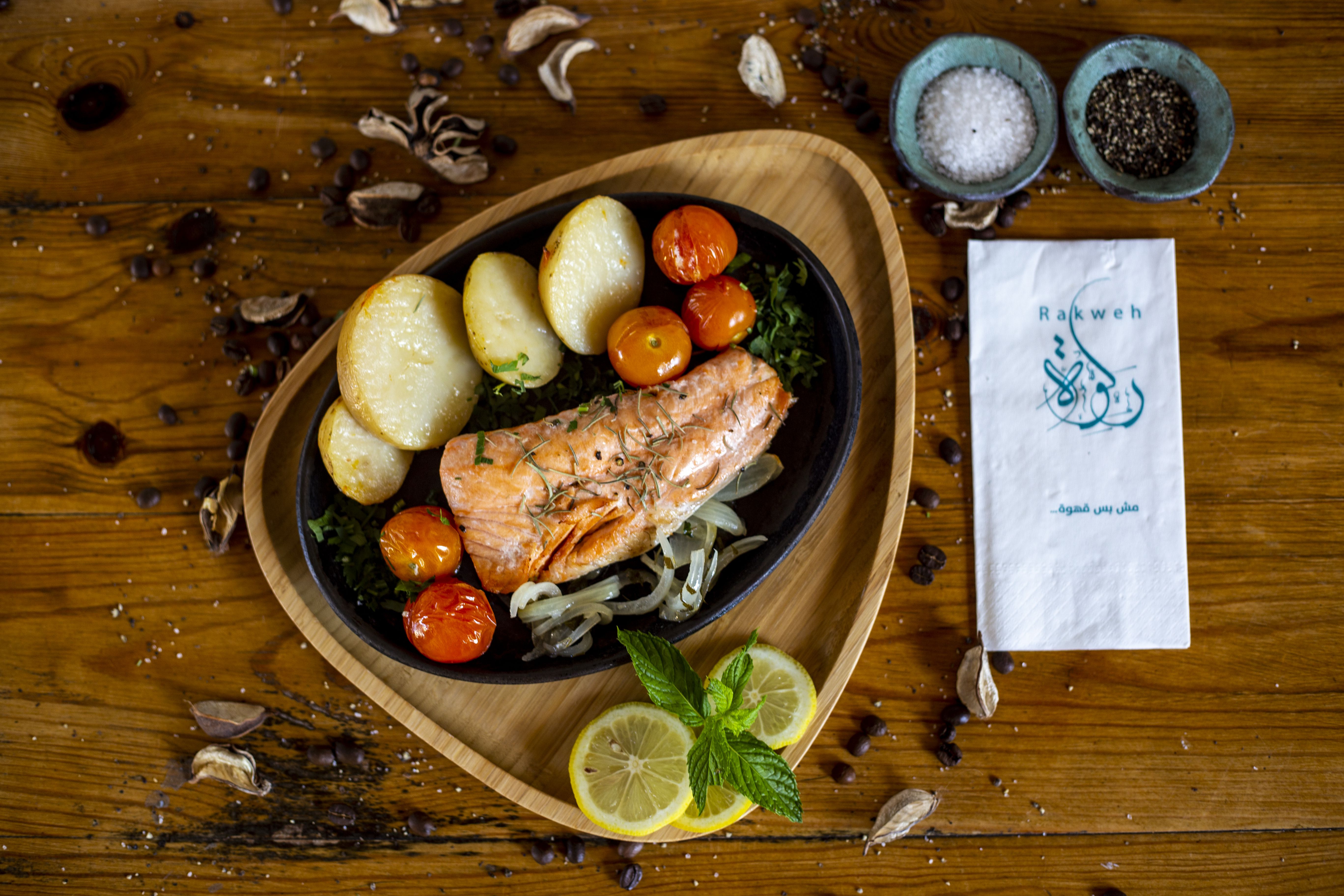 פילה סלמון \ فيلية سلمون